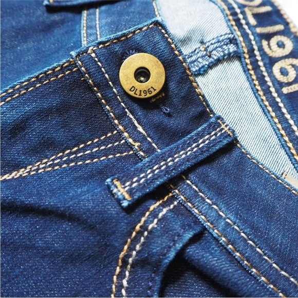 DL1961 Bootcut Milano Stretch Medium Dark Wash Low Rise Jeans Sz 27 - Picture 2 of 7